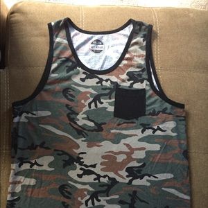 Valor tank top